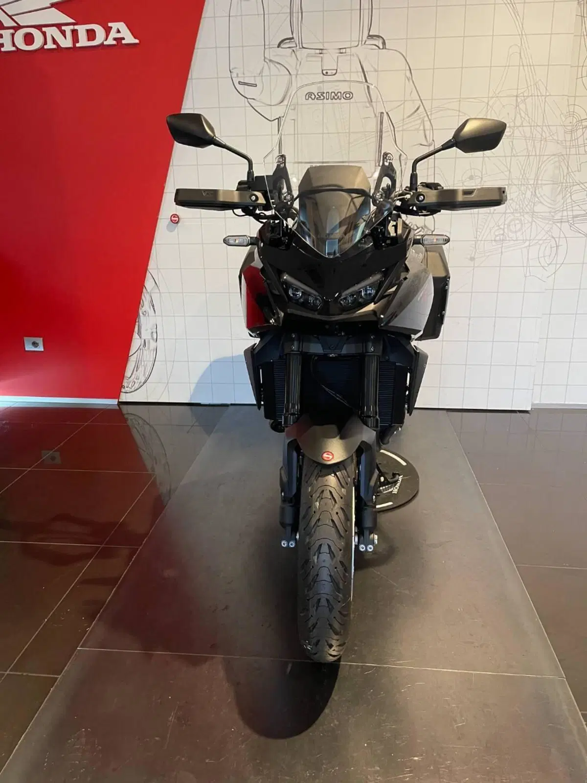 Honda CB 1000 GT (2026) (3)