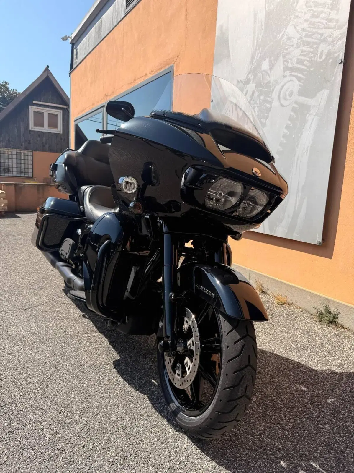 Harley-Davidson 114 Road Glide Limited (2020) - FLTRK (2)