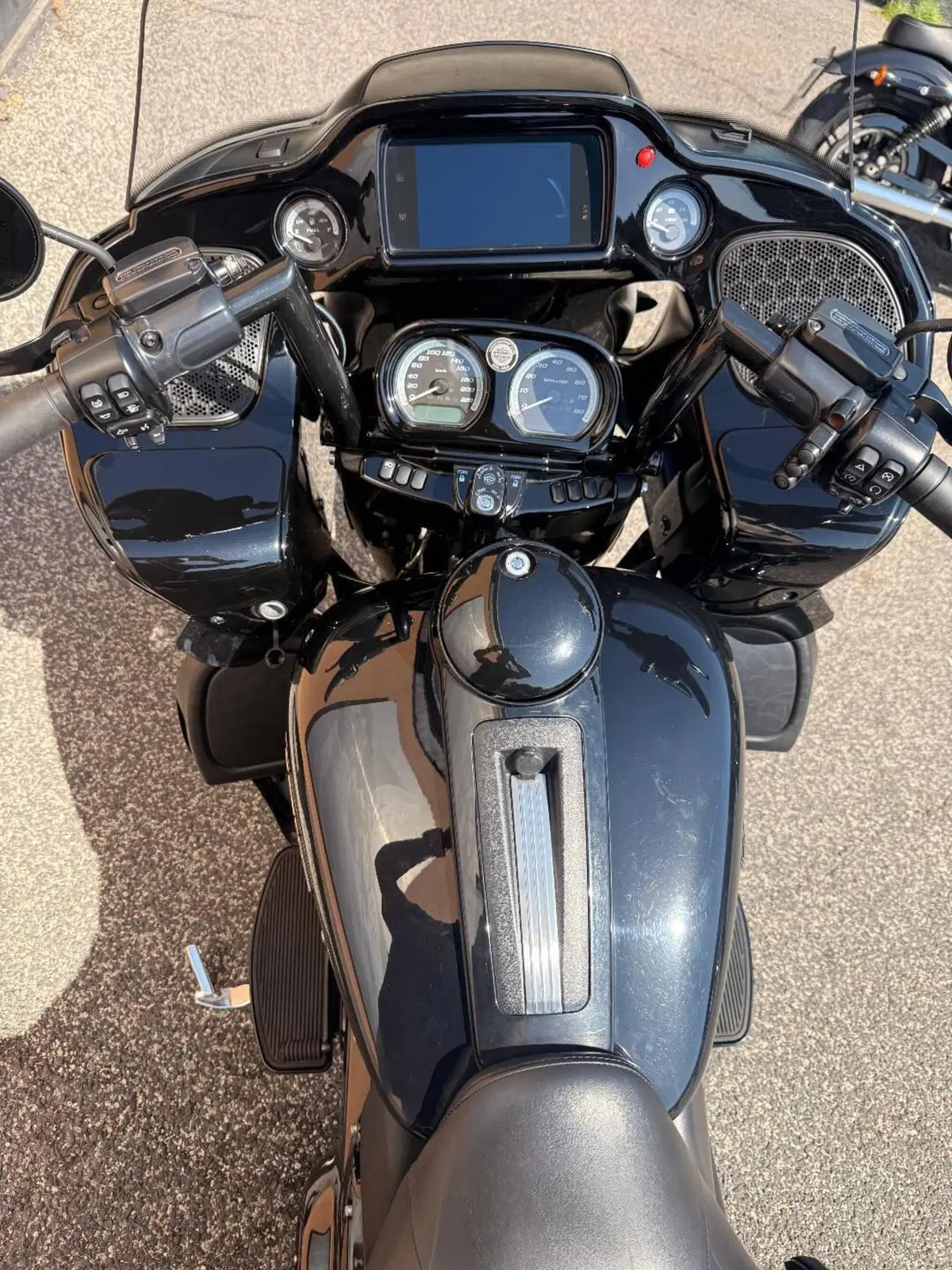 Harley-Davidson 114 Road Glide Limited (2020) - FLTRK (11)
