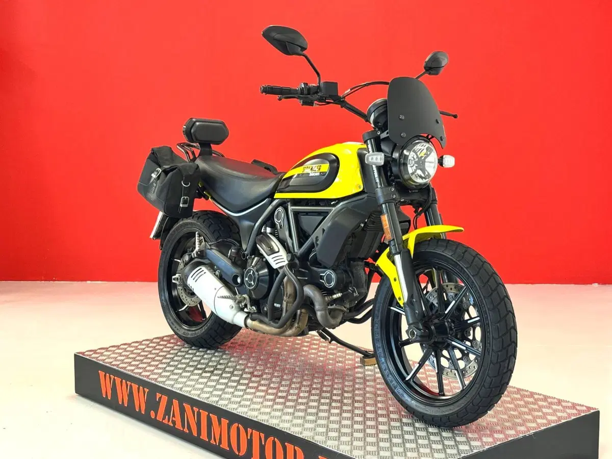 Ducati Scrambler 800 Icon (2017 - 20) (2)