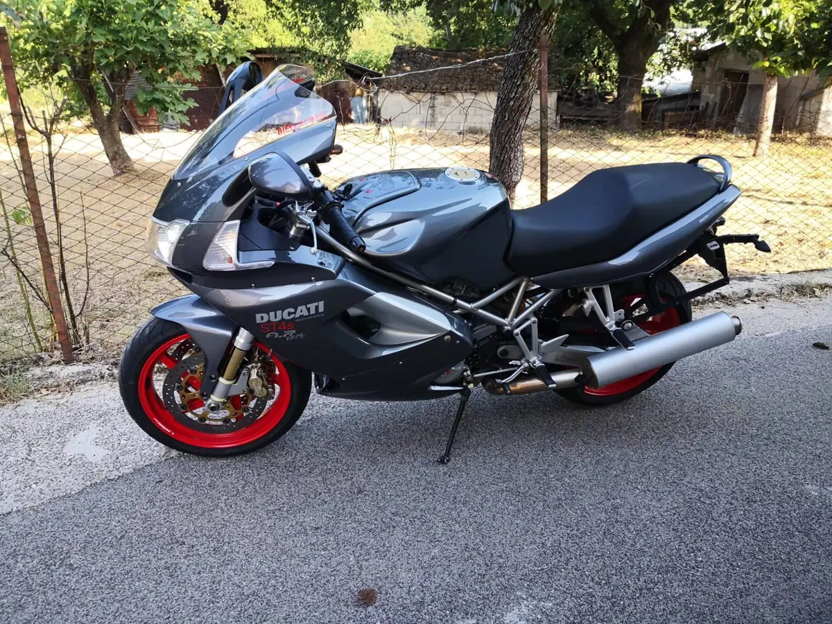 Ducati ST4 S (2004 - 05)