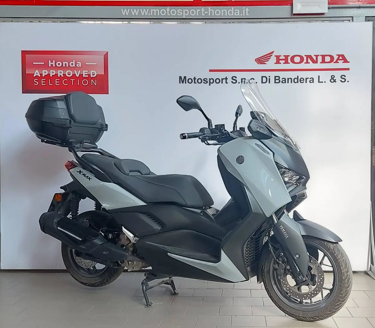 Yamaha X-Max 300 Tech Max (2025 - 26)