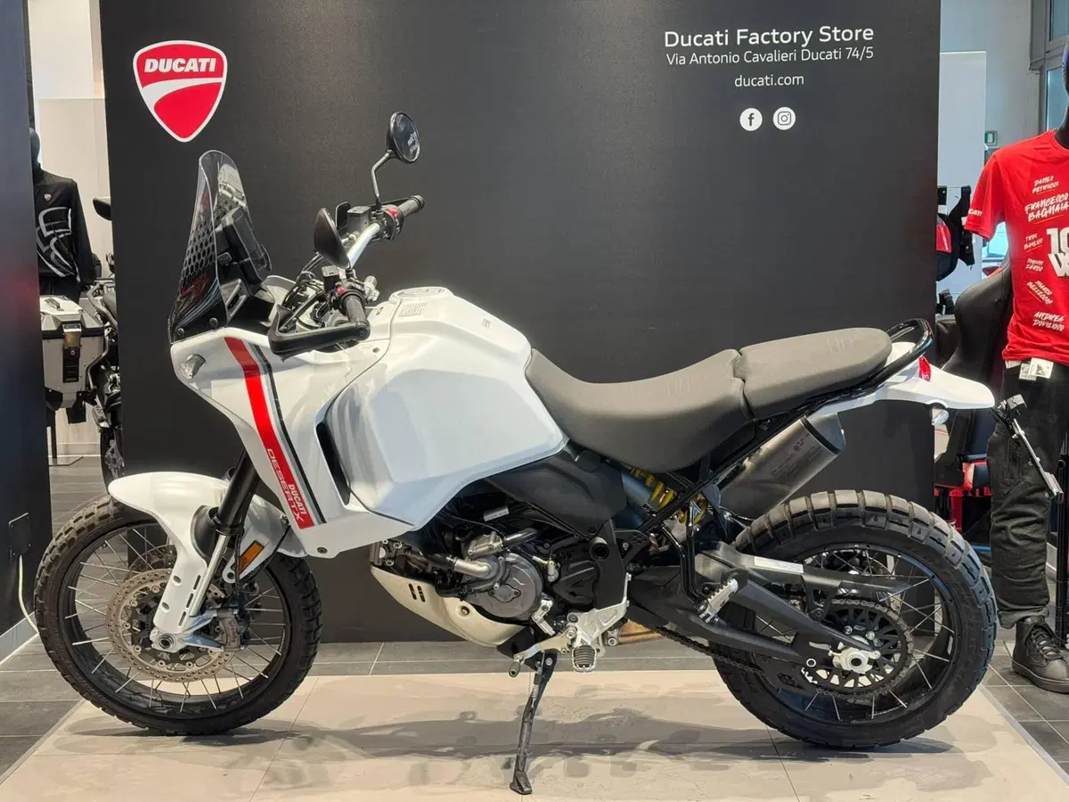 Ducati DesertX (2022 - 25) (5)