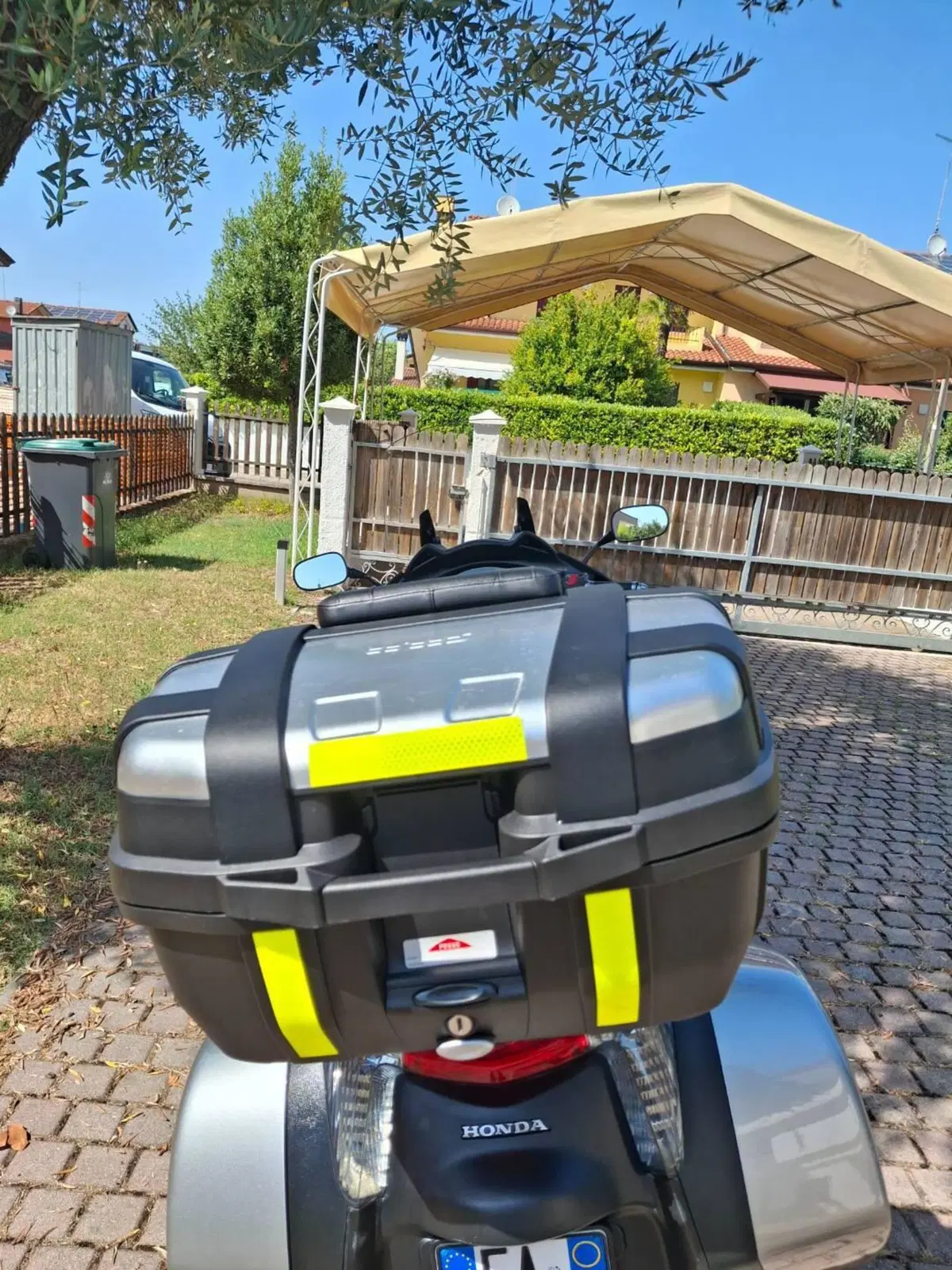 Honda Deauville 700 ABS (3)
