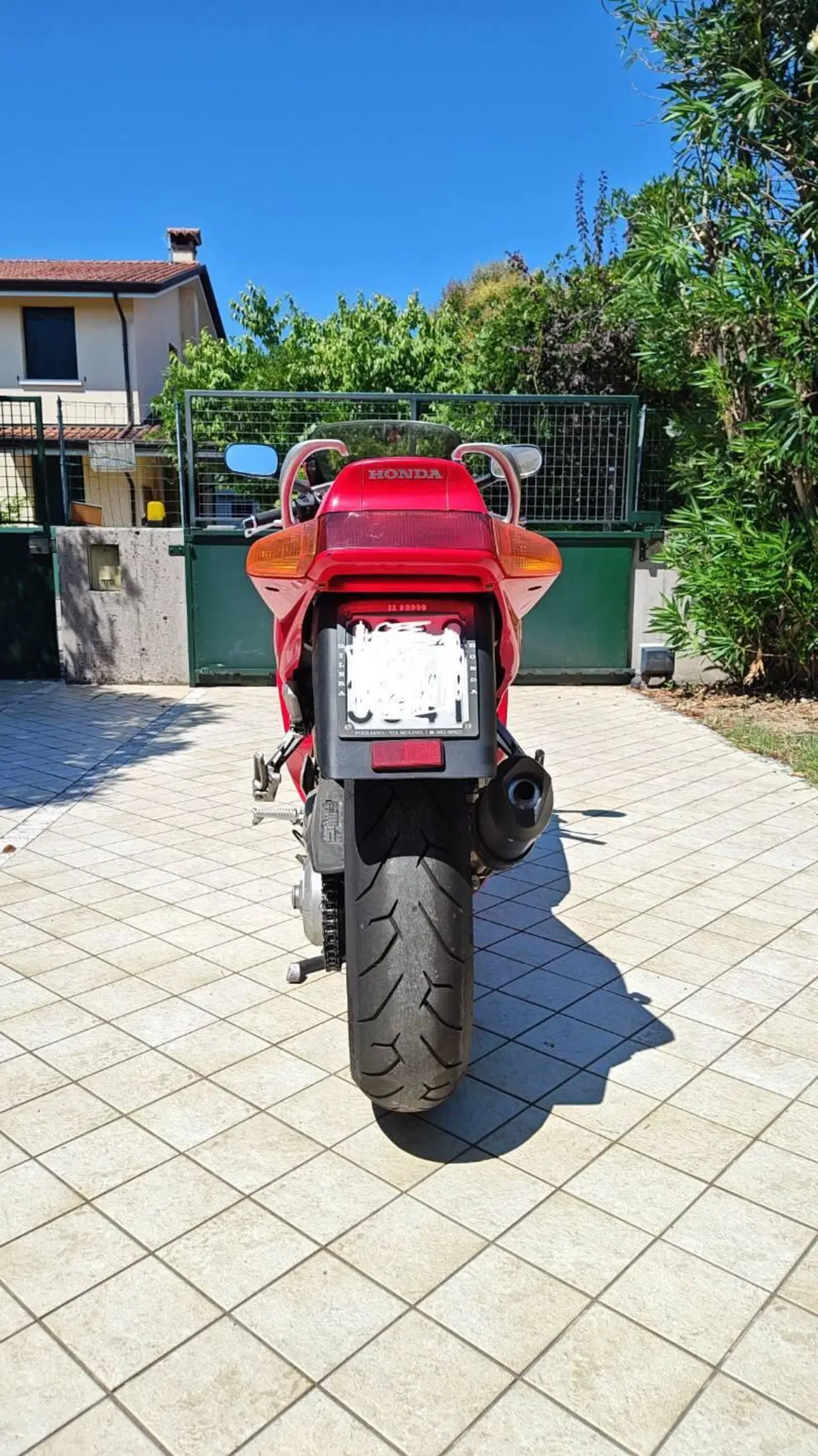 Honda VFR 750F  (6)