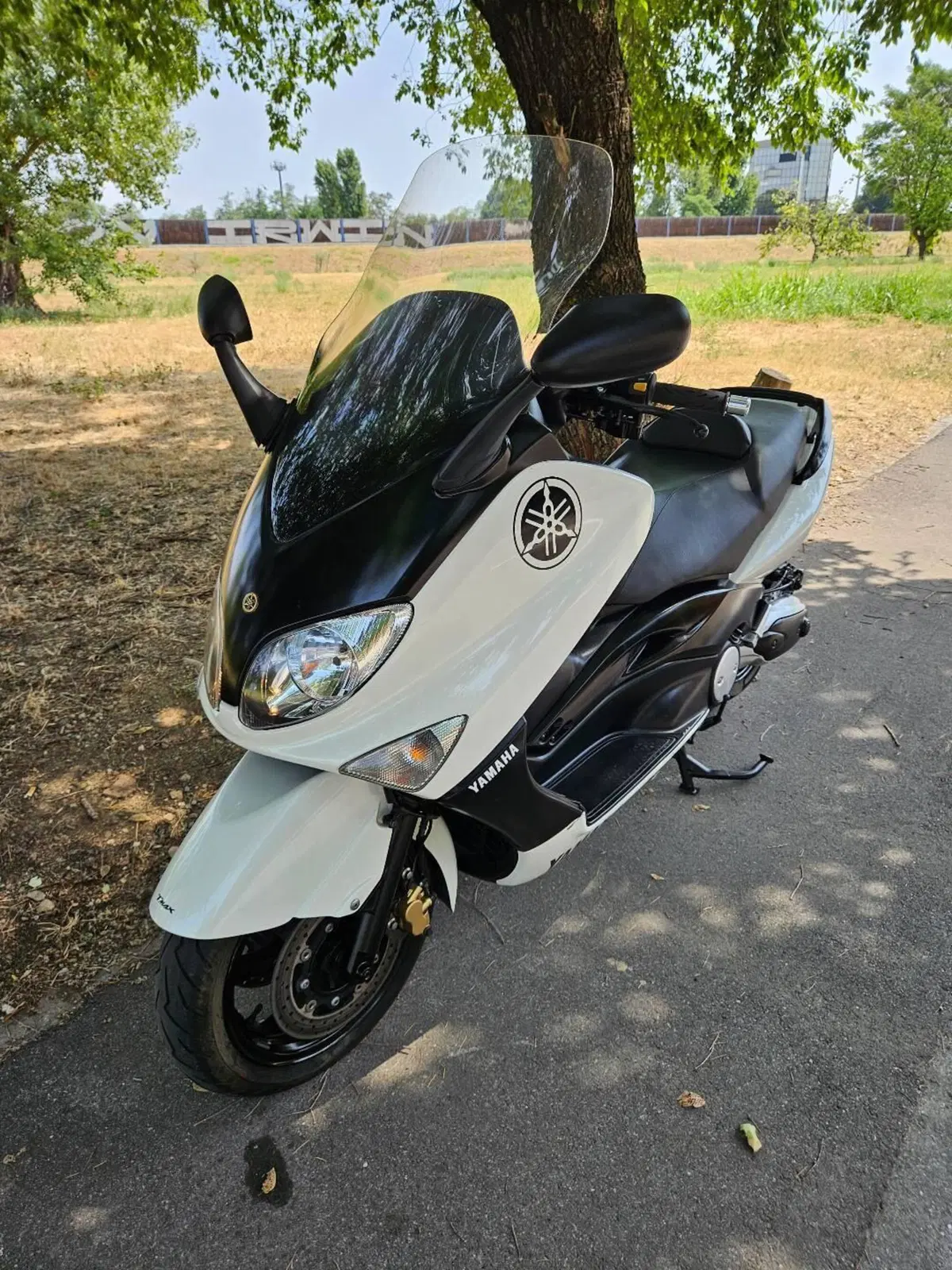 Yamaha T-Max 500 (2004 - 07) (5)
