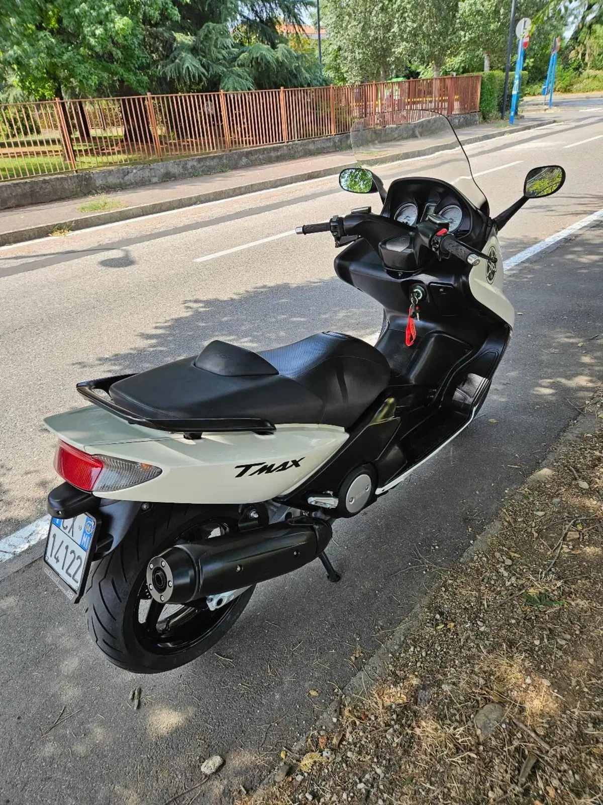 Yamaha T-Max 500 (2004 - 07) (8)