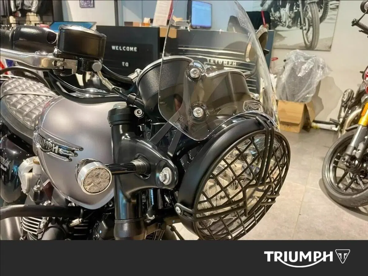 Triumph Bonneville T120 Black (2026) (10)