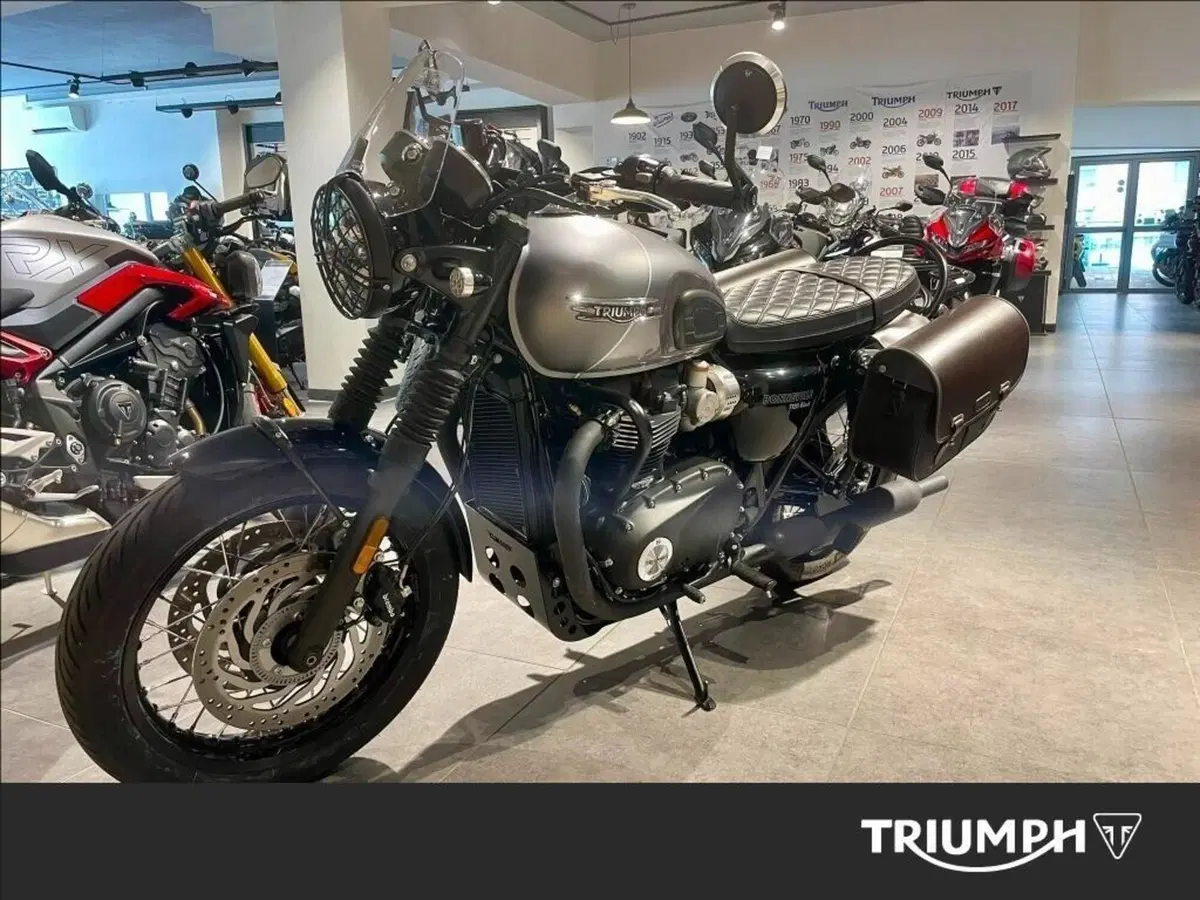 Triumph Bonneville T120 Black (2026) (8)