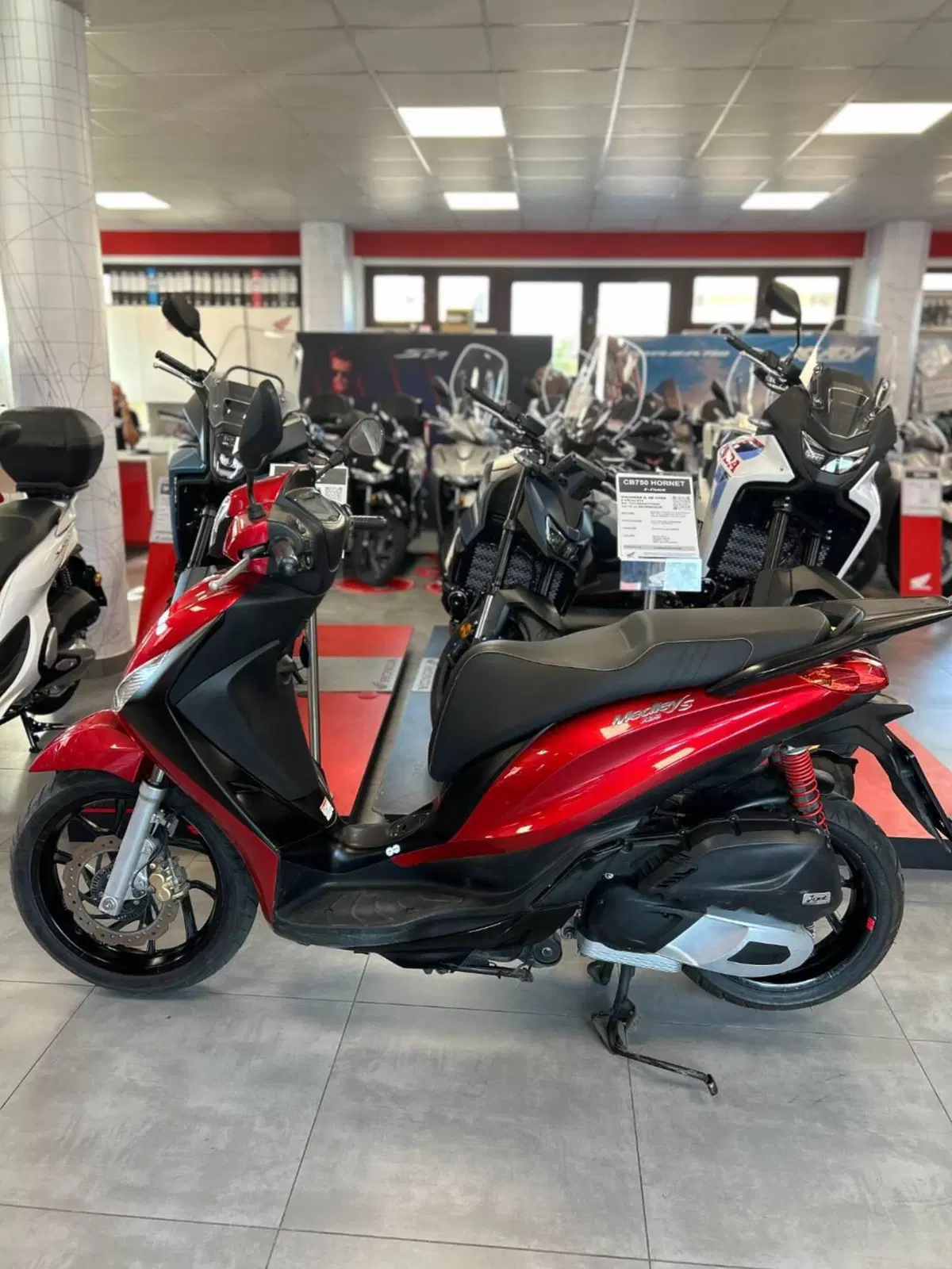 Piaggio Medley 125 S ABS (2021 - 24) (2)