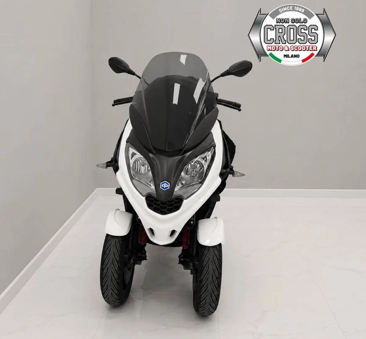 Piaggio MP3 300 ABS Hpe (2021 - 24) (6)