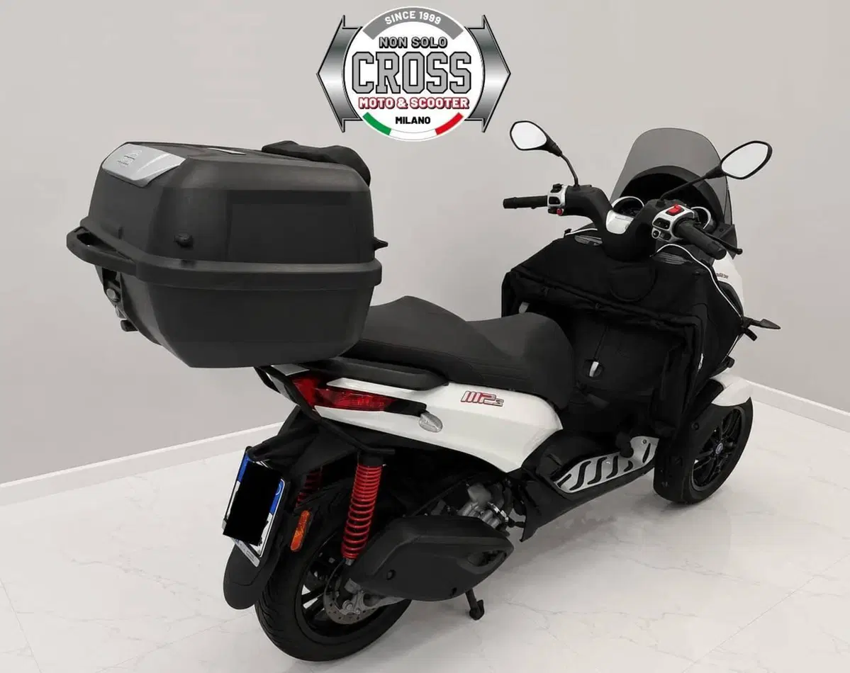 Piaggio MP3 300 ABS Hpe (2021 - 24) (7)