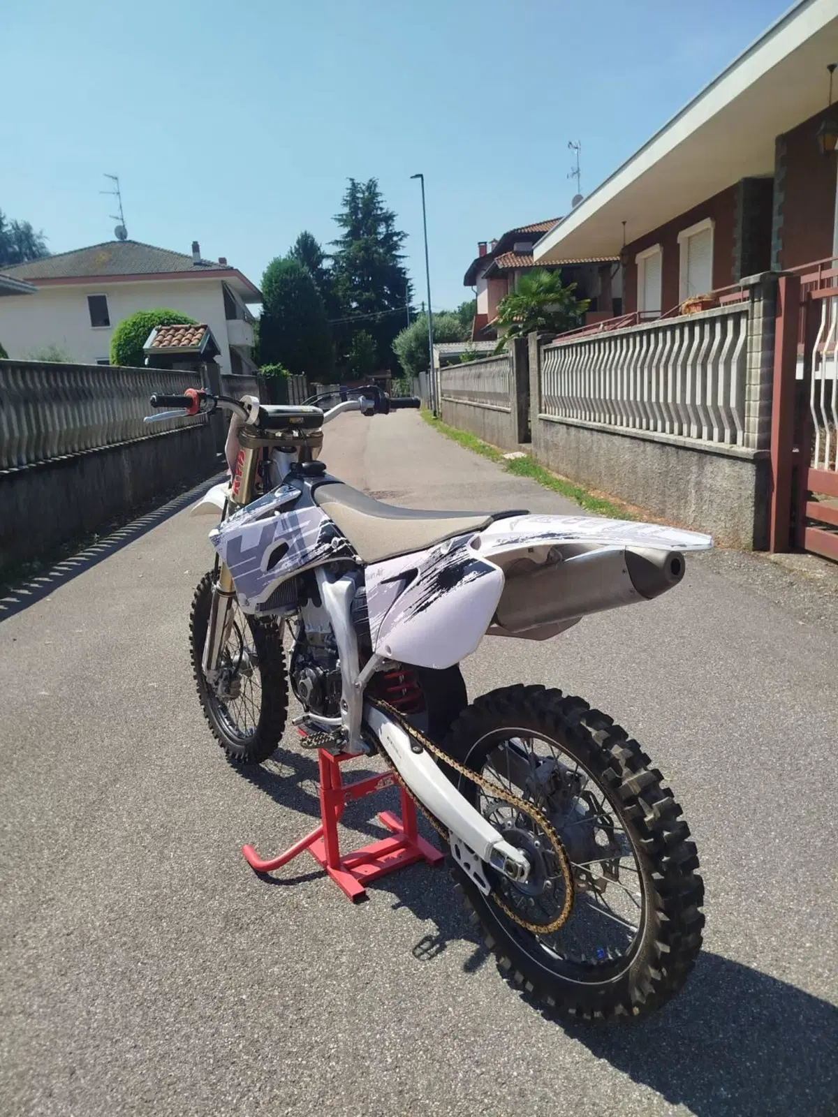 Yamaha YZ 250 F (2009) (3)