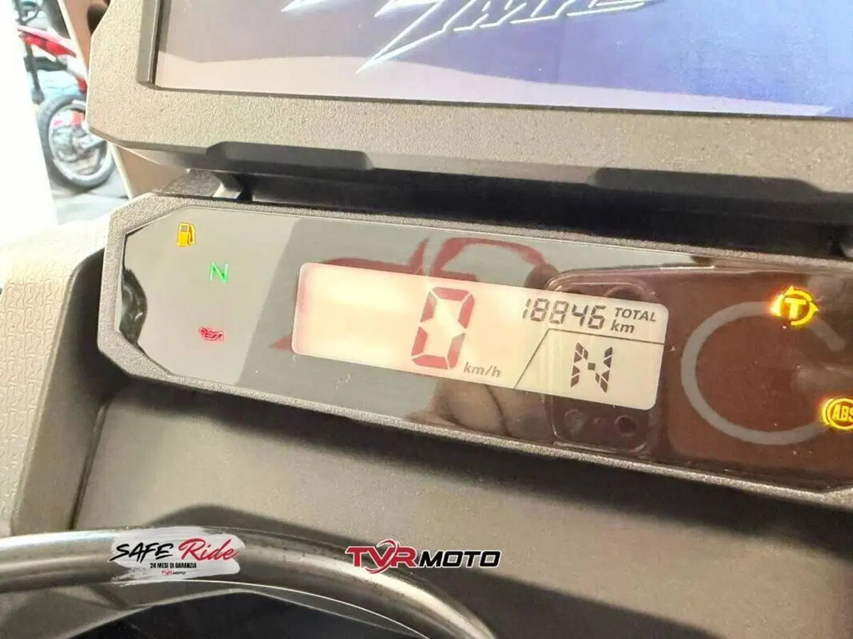 Honda Africa Twin CRF 1100L (2022 - 23) (6)
