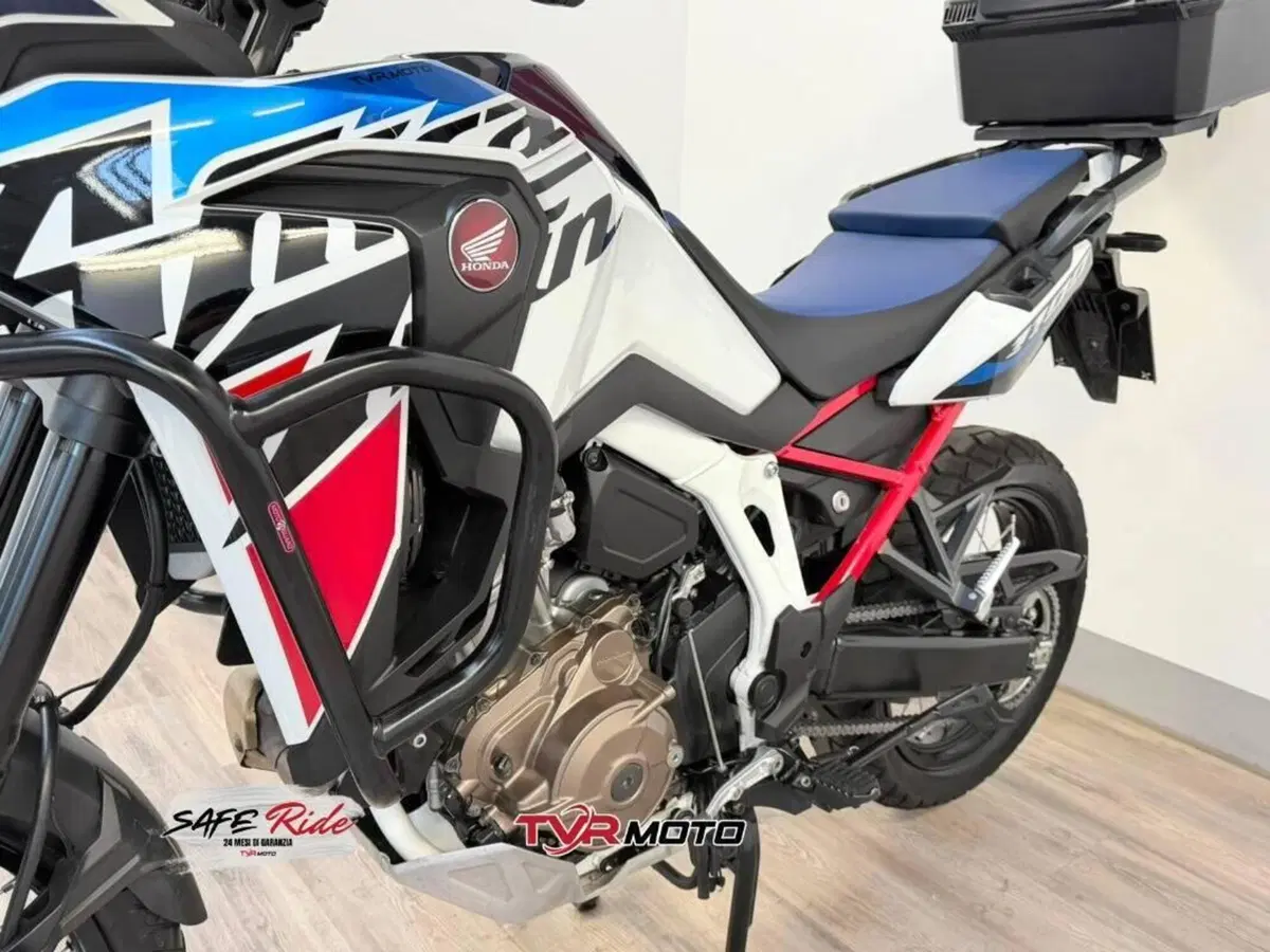 Honda Africa Twin CRF 1100L (2022 - 23) (13)