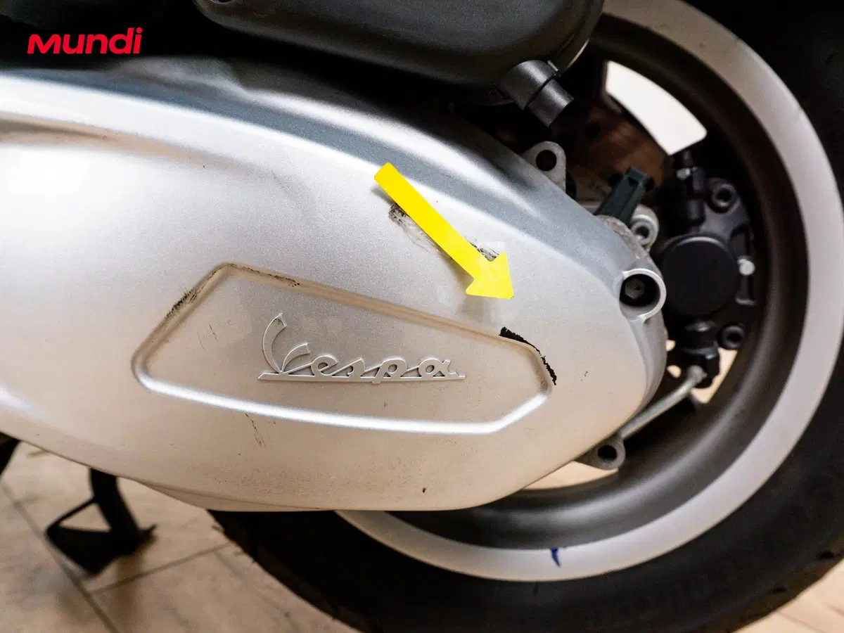 Vespa GTS 300 Hpe (2019) (16)