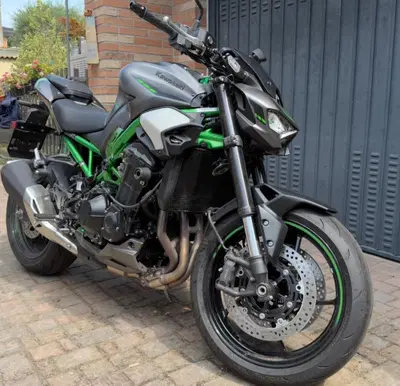 Kawasaki Z 900 (2025 - 26) usata