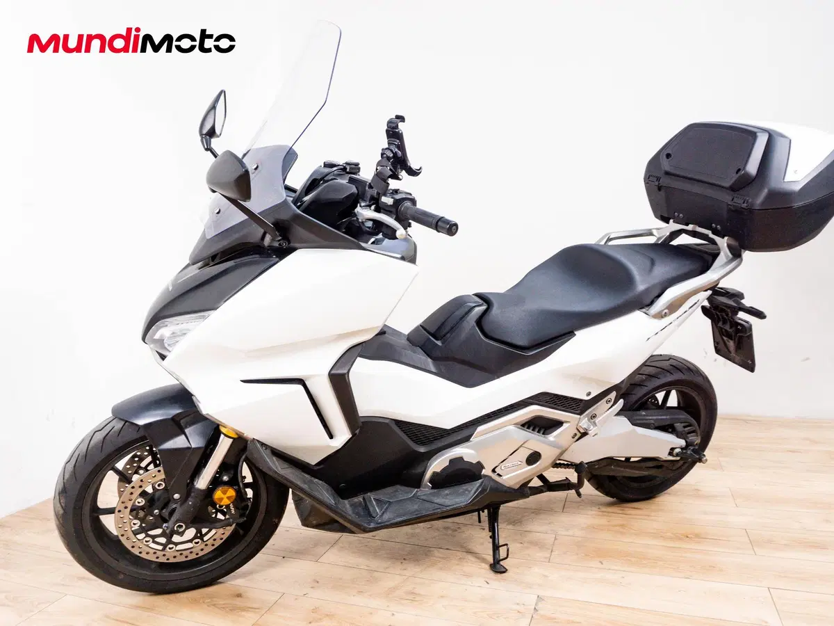 Honda Forza 750 (2025 - 26) (8)