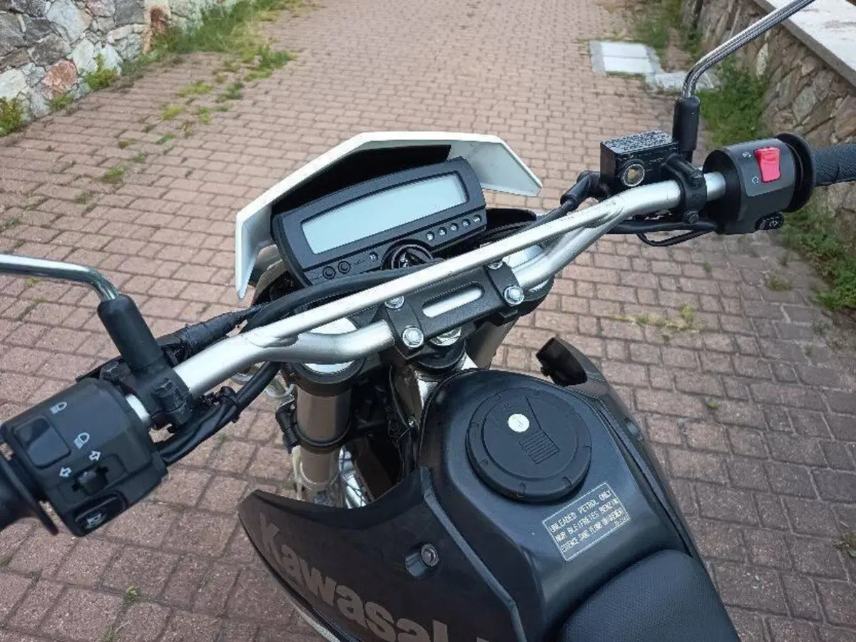 Kawasaki KLX 250 (2009 - 16) (6)