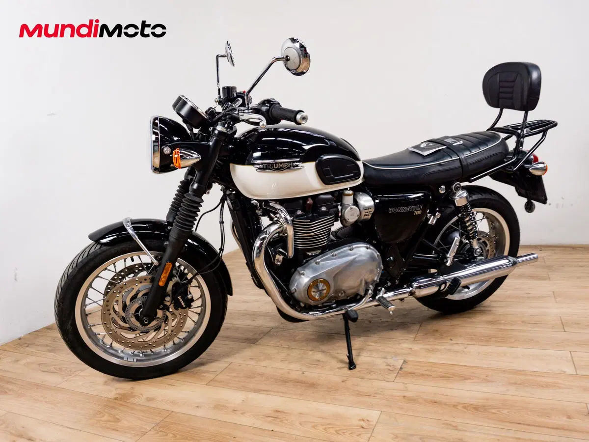 Triumph Bonneville T120 (2026) (8)