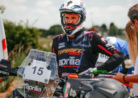 Rally-Raid. Romania. Brutto incidente a Jacopo Cerutti. Colpito e affondato da un’auto “pirata” in Prova Speciale