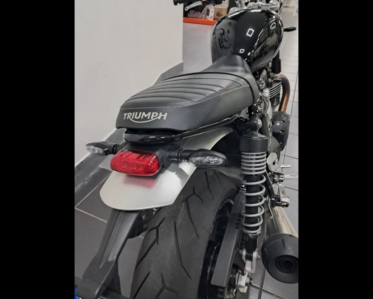Triumph Speed Twin 1200 (2021 - 24) (6)
