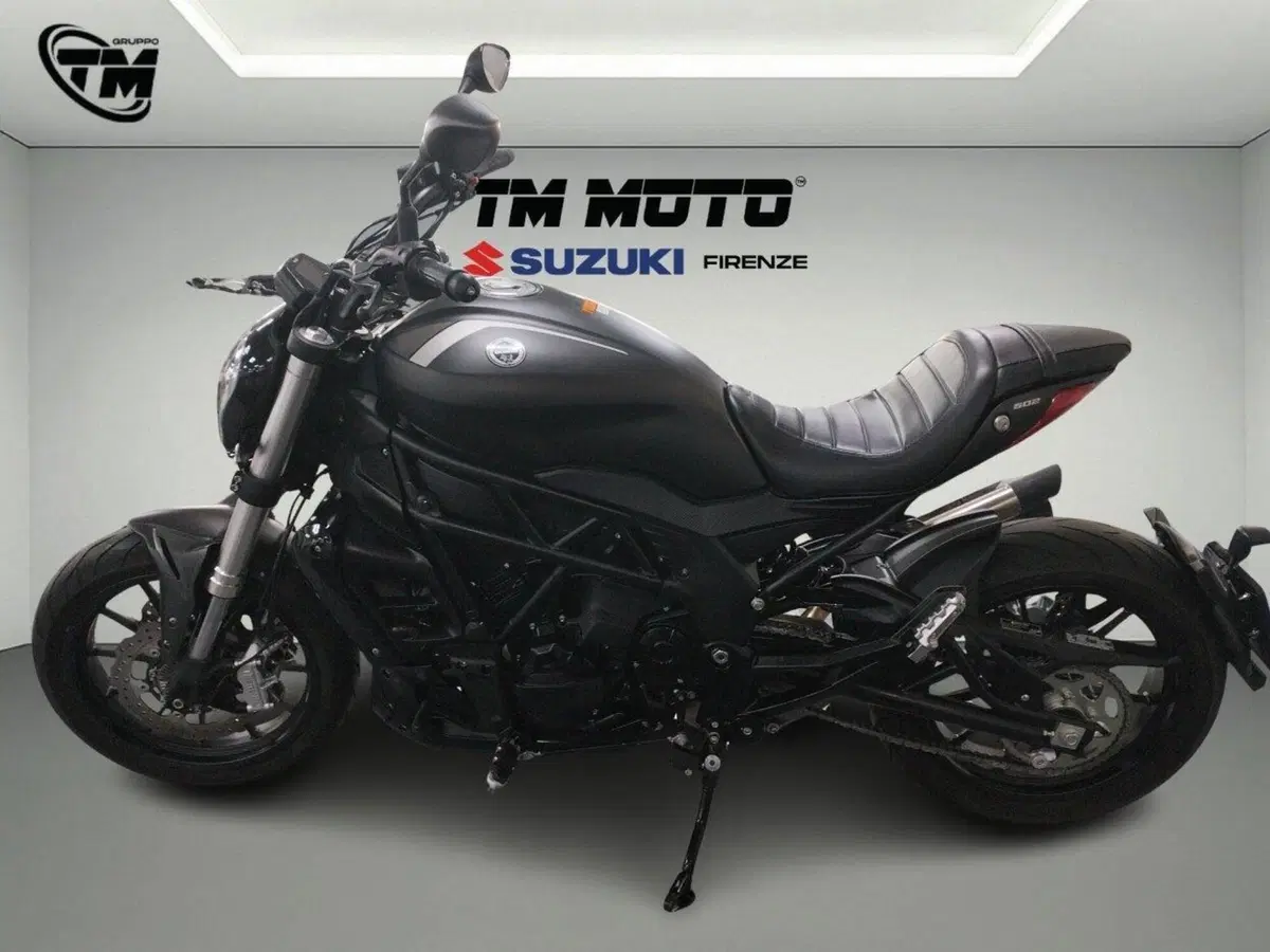 Benelli 502 C (2021 - 25) (2)