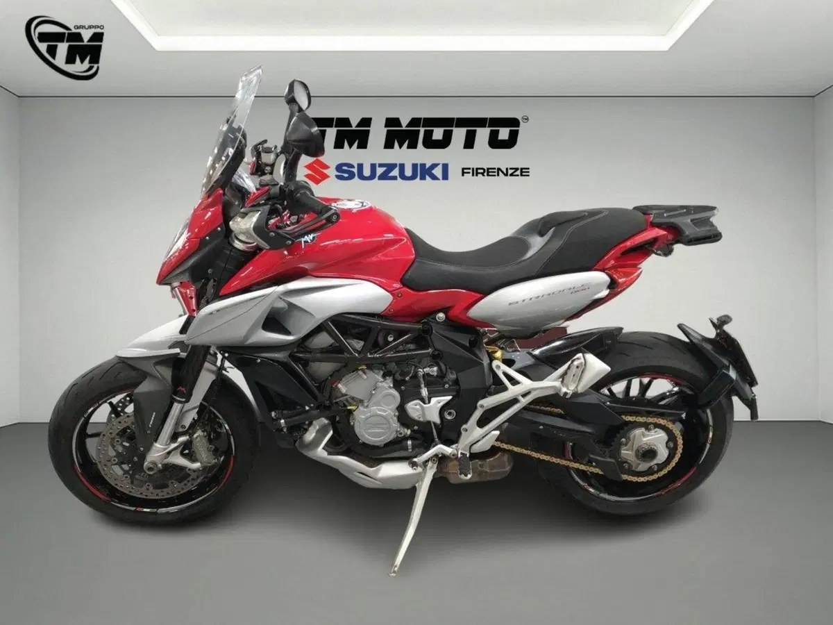MV Agusta Stradale 800 EAS ABS (2015 - 17) (2)