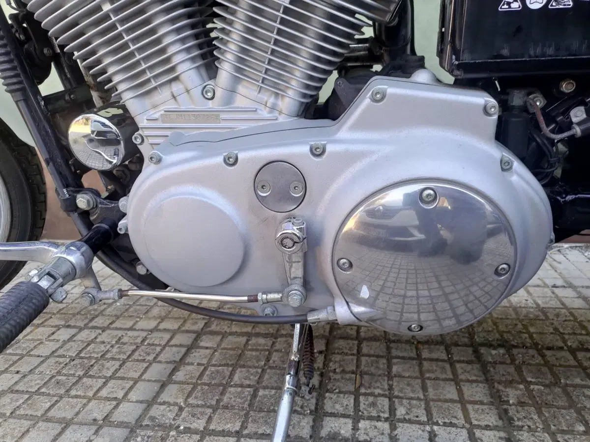 Harley-Davidson 883 Custom (2001 - 05) - XL 53C (3)