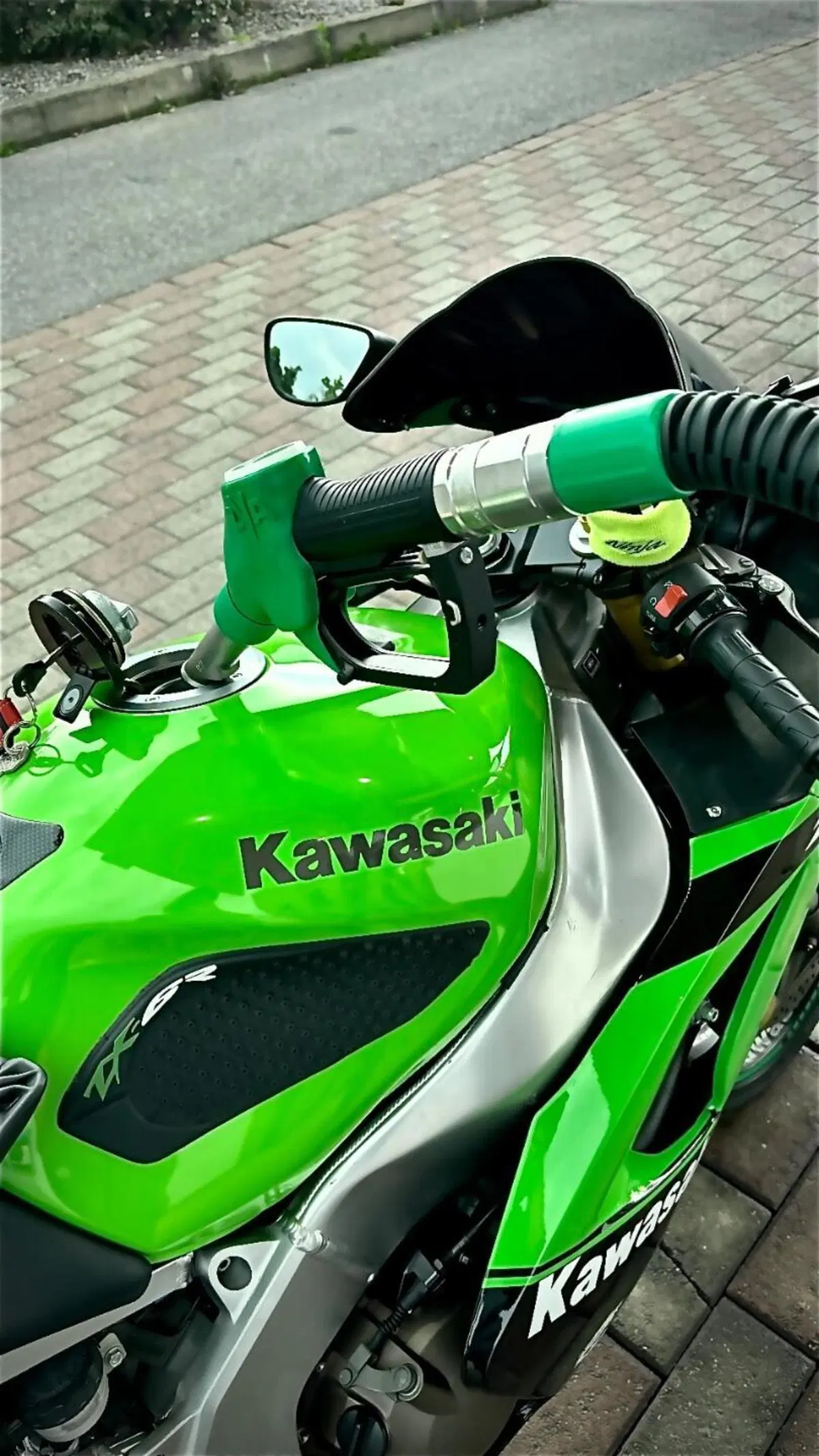 Kawasaki Ninja 636 ZX-6R (2003 - 04) (10)