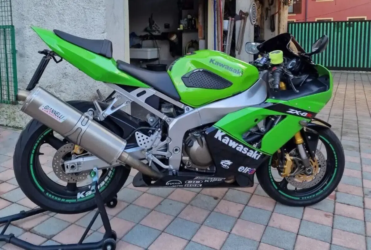 Kawasaki Ninja 636 ZX-6R (2003 - 04) (14)