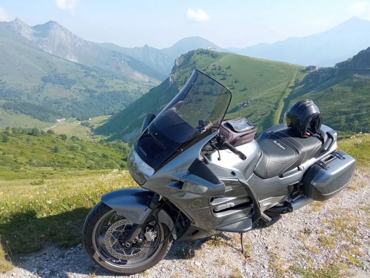 Honda St1100 Pan european  (2)