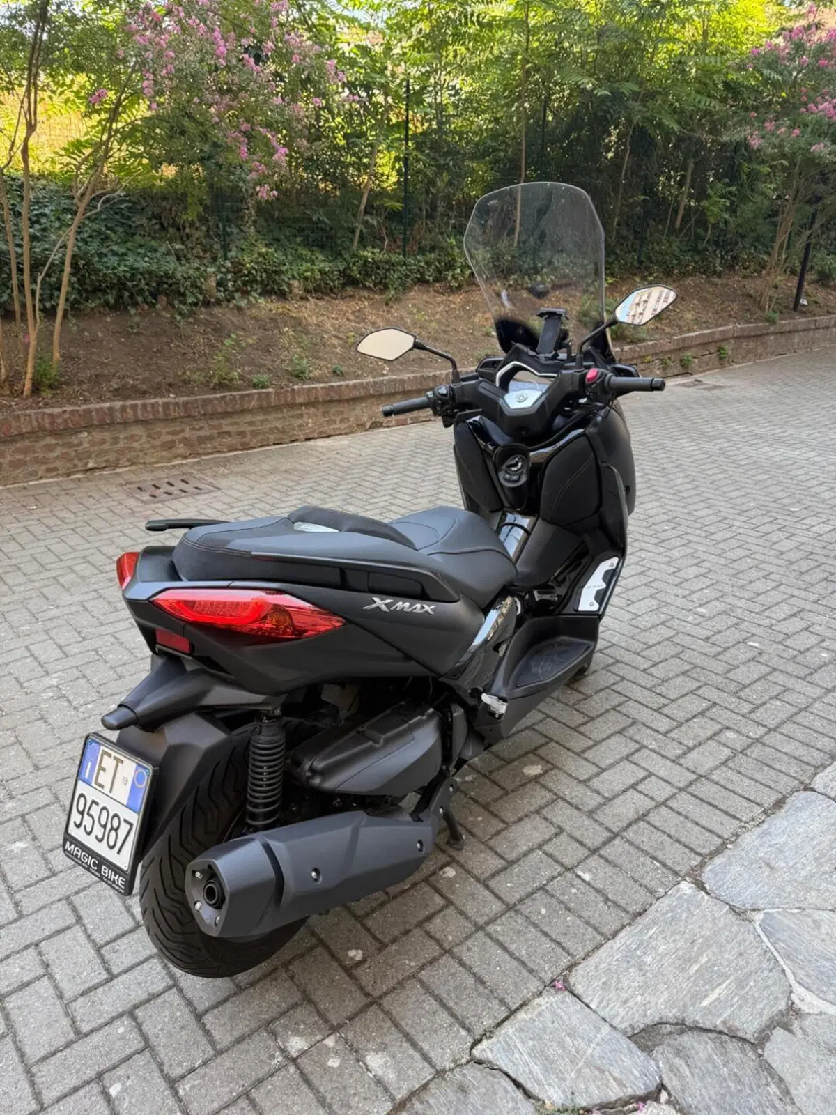 Yamaha X-Max 400 Iron Max (2019 - 20) (10)