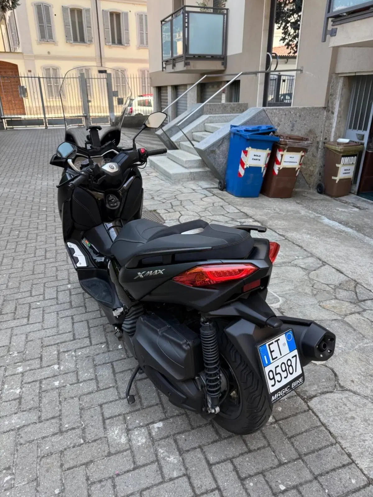 Yamaha X-Max 400 Iron Max (2019 - 20) (11)
