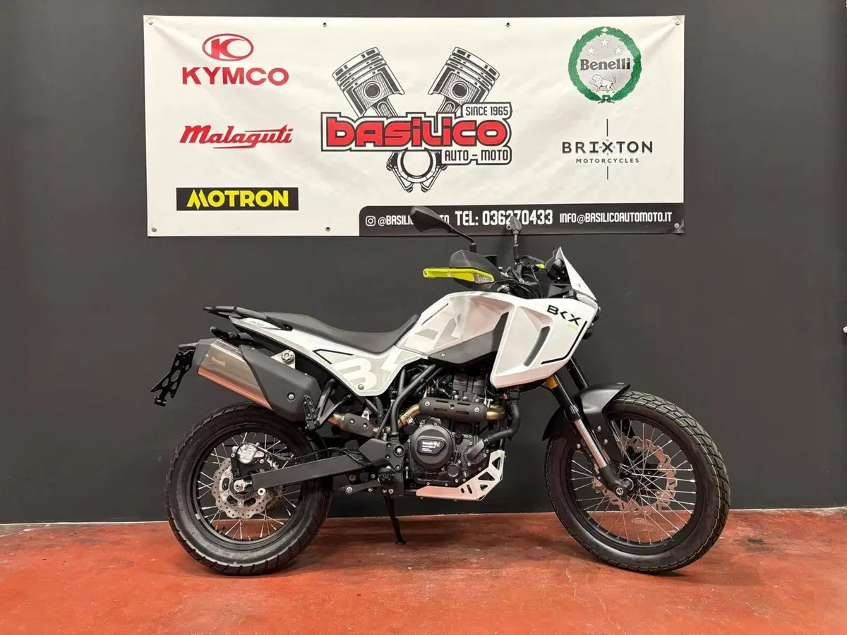 Benelli BKX 300 (2026)