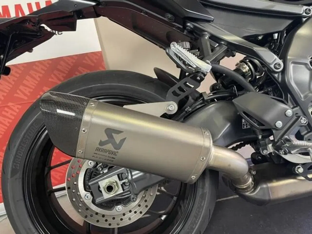 Yamaha MT-09 (2024 - 26) (5)