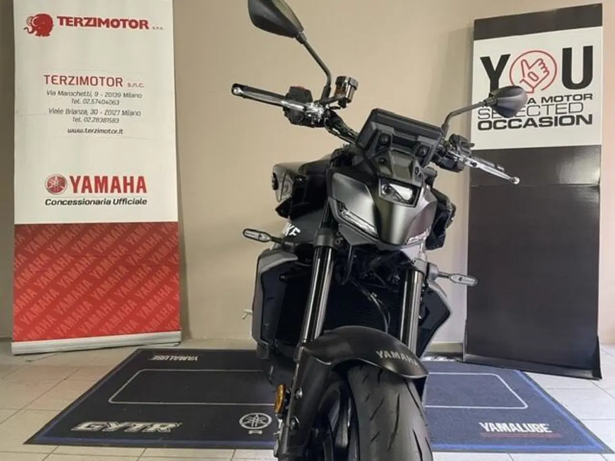 Yamaha MT-09 (2024 - 26) (4)