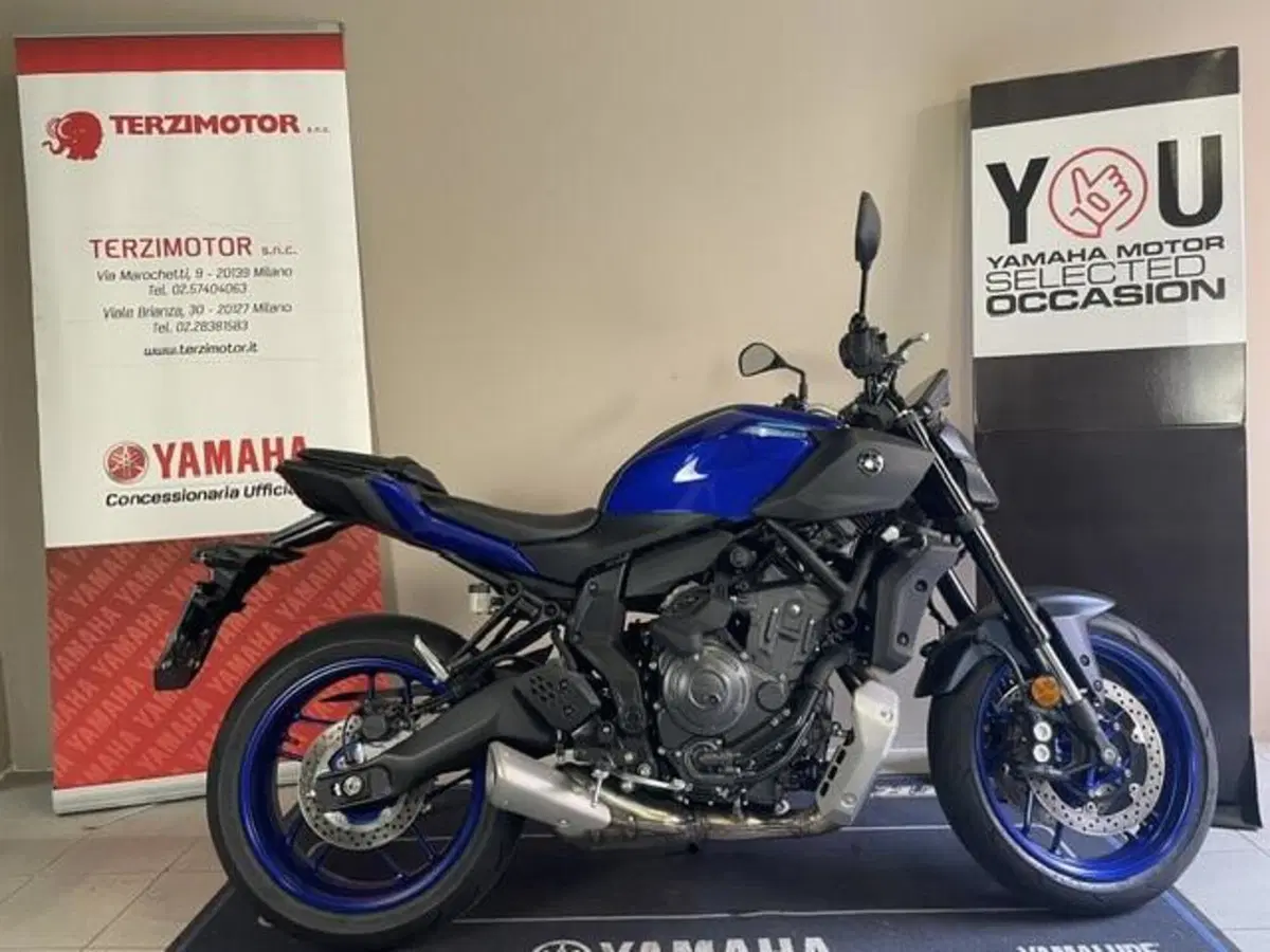 Yamaha MT-07 Y-AMT (2025 - 26) (3)