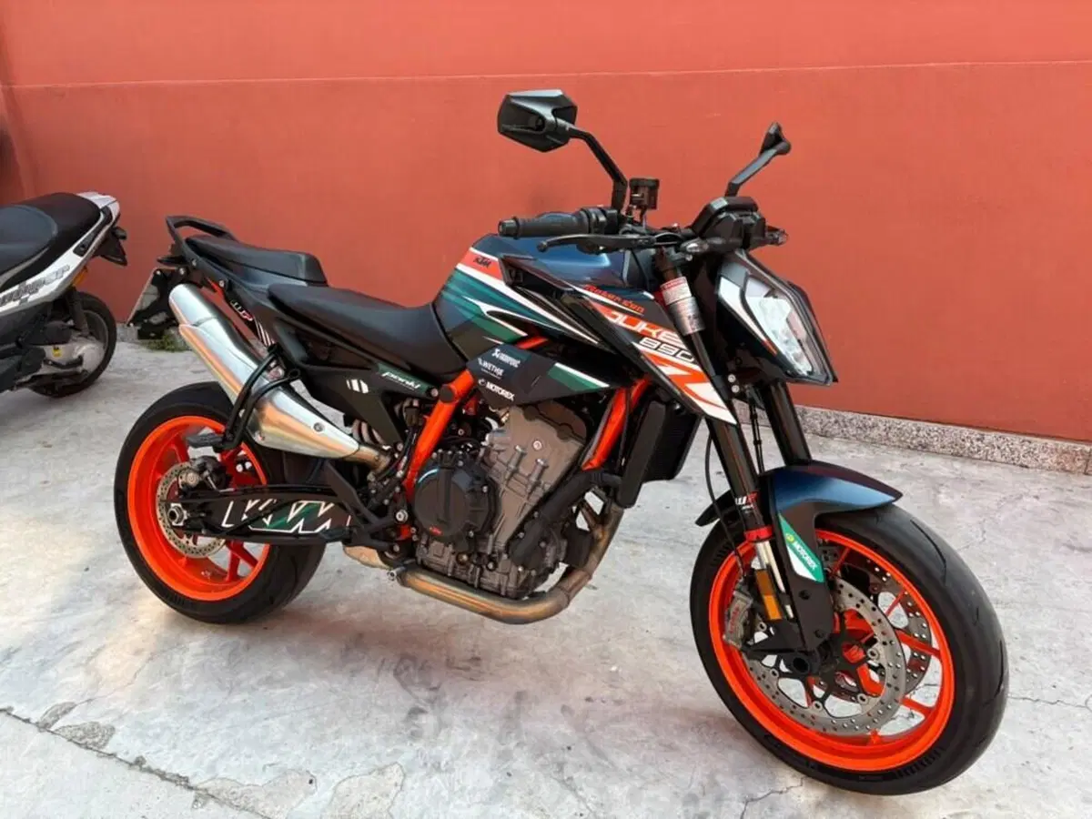KTM 890 Duke R (2022 - 23) (2)