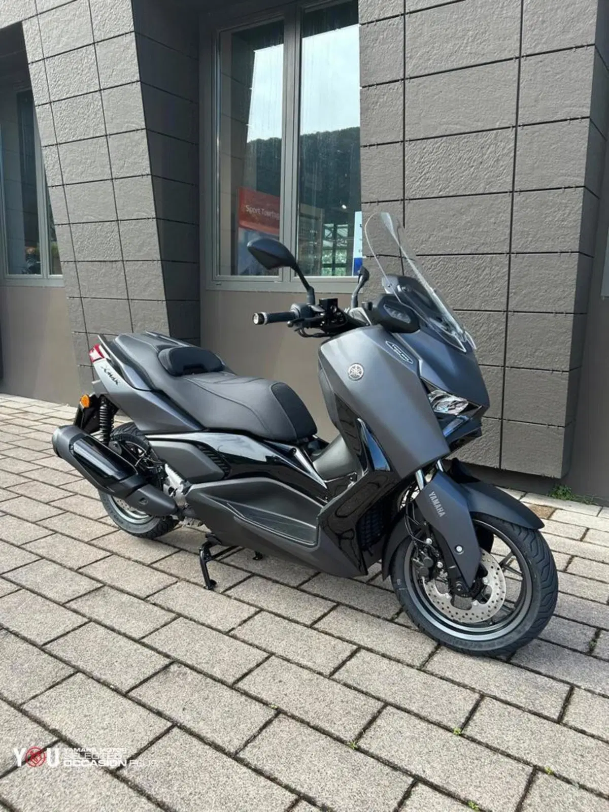 Yamaha X-Max 300 Tech Max (2025 - 26) (2)