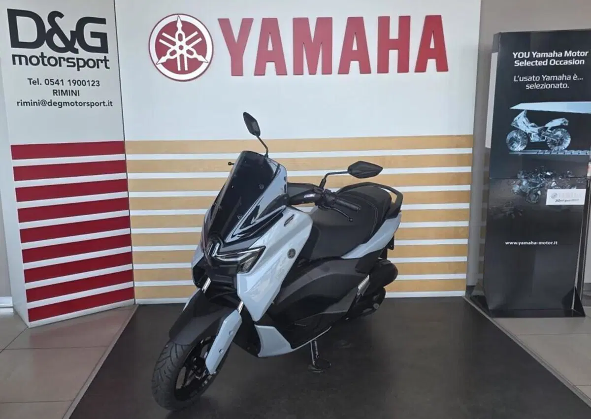 Yamaha N-Max 125 Tech Max (2025 - 26) (4)