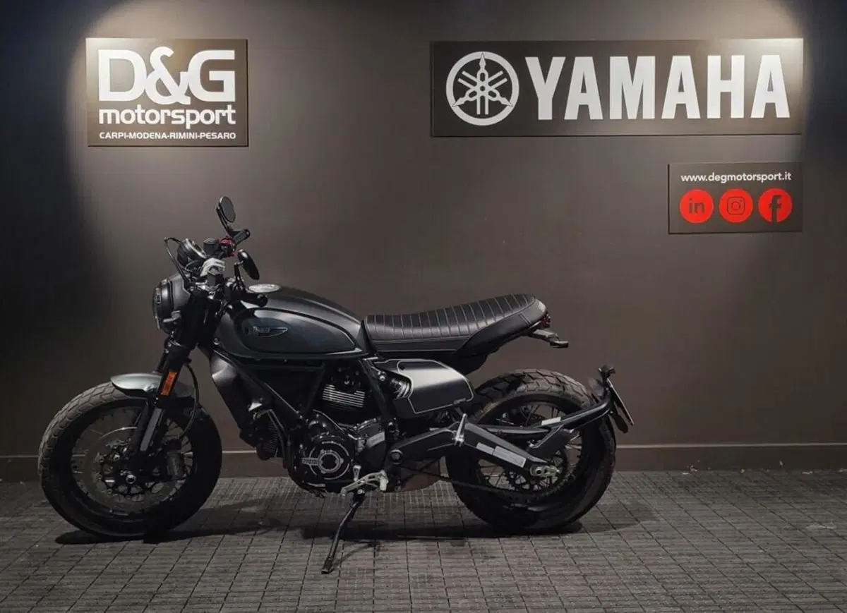 Ducati Scrambler 800 Night Shift (2021 - 22) (5)