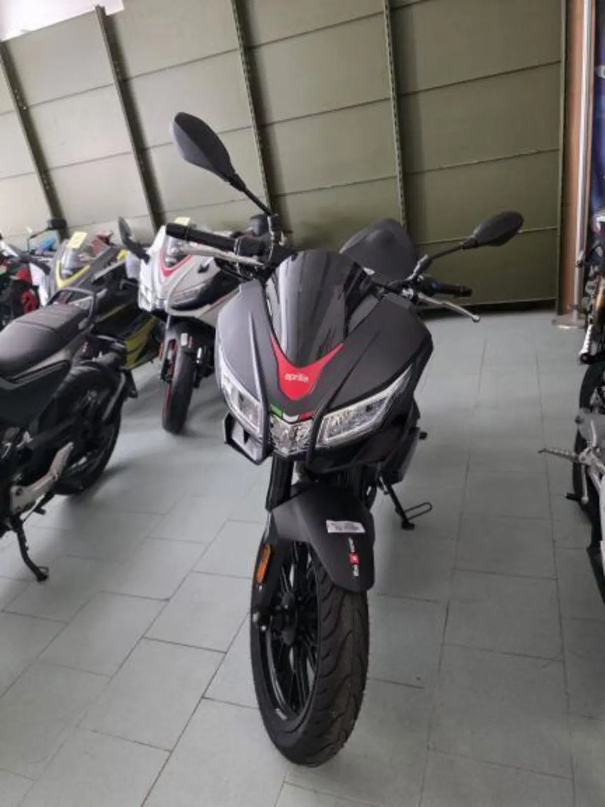 Aprilia Tuono 125 (2025 - 26) (2)