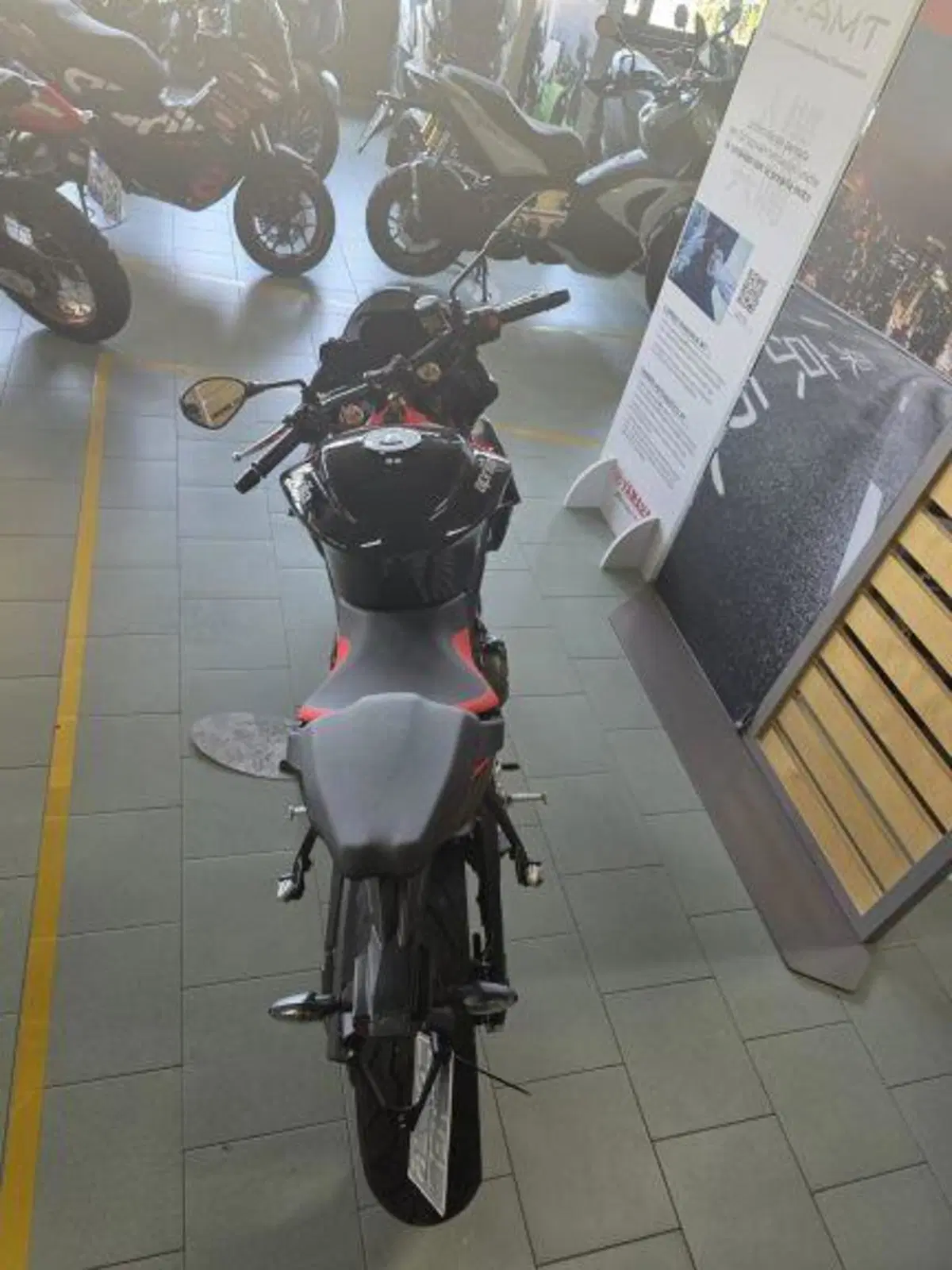 Aprilia Tuono 660 Factory (2025 - 26) (5)