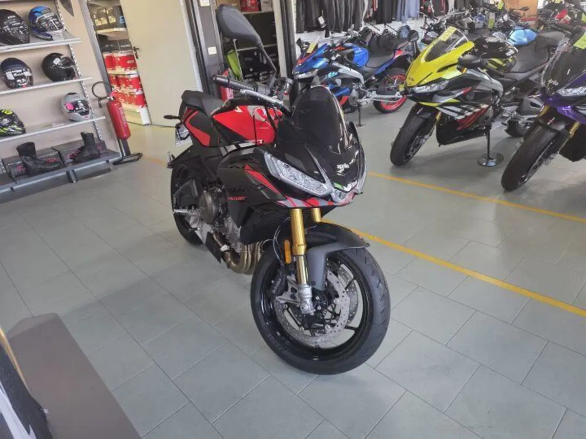 Aprilia Tuono 660 Factory (2025 - 26) (3)