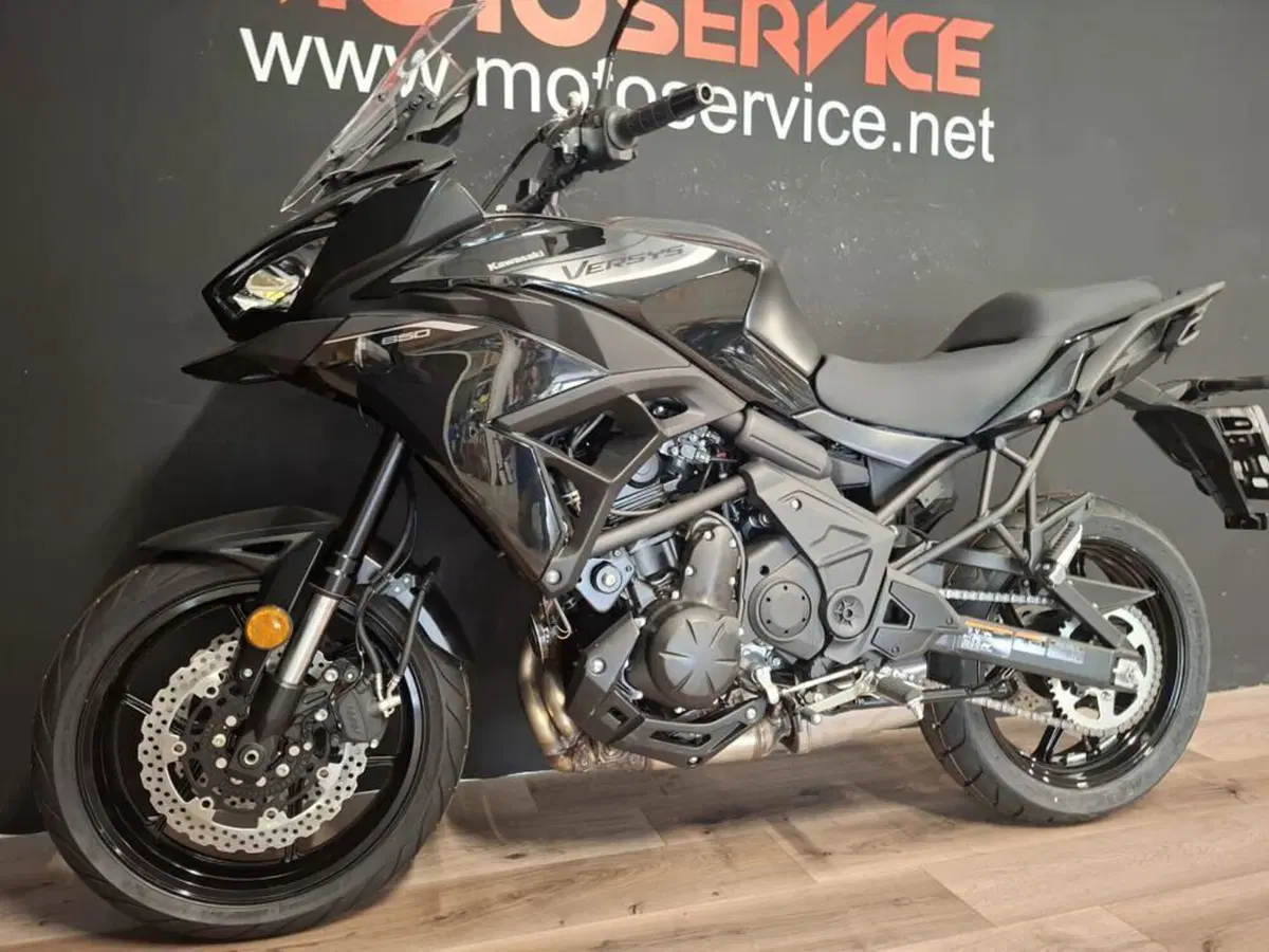 Kawasaki Versys 650 (2025 - 26) (2)