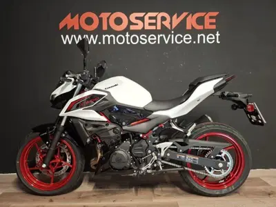 Kawasaki Z 500 SE (2024 - 26) usata