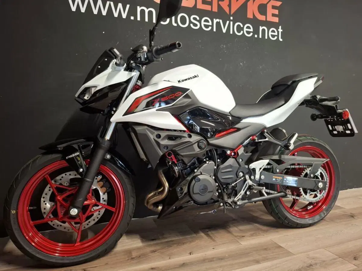 Kawasaki Z 500 SE (2024 - 26) (2)