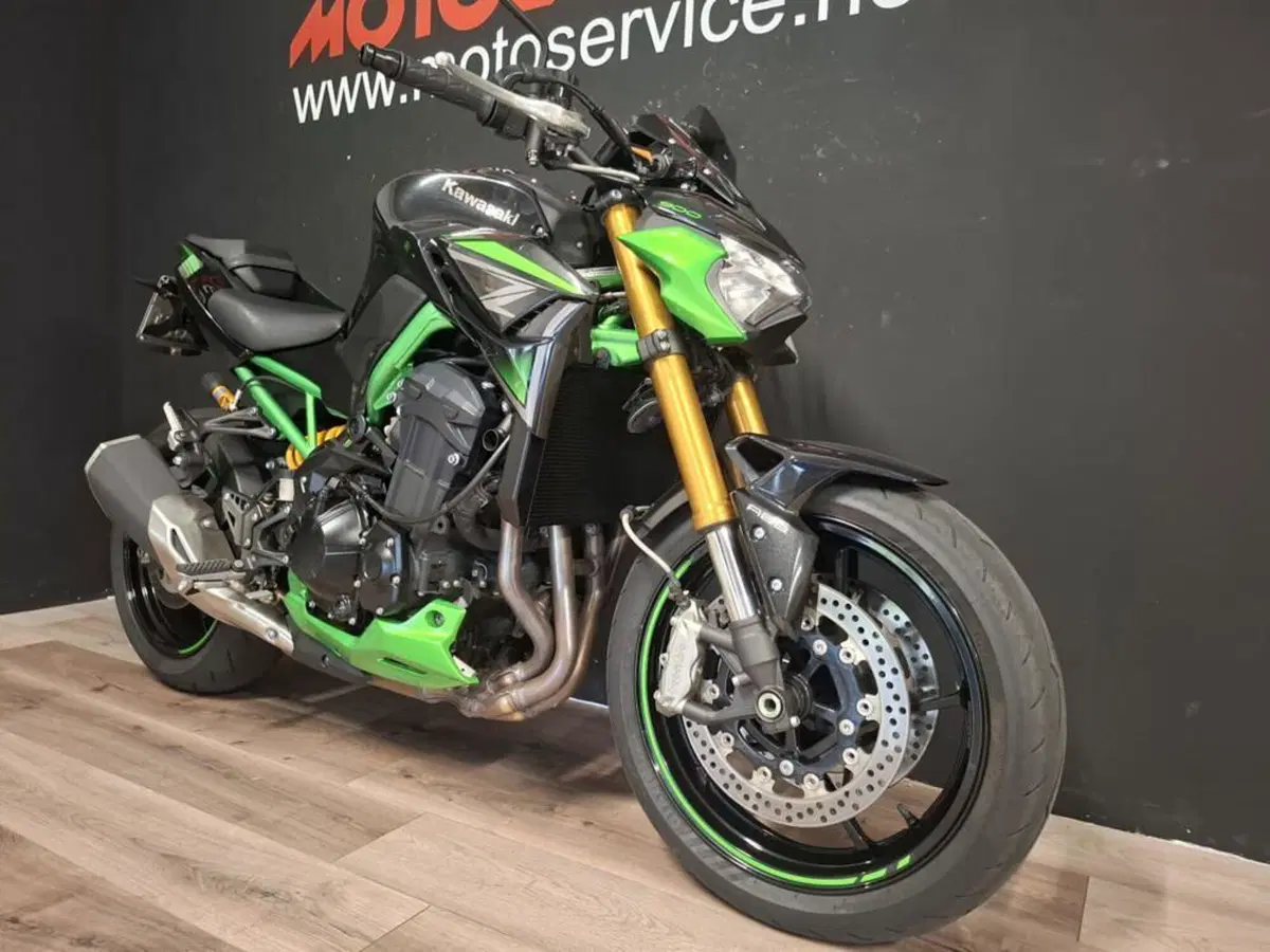 Kawasaki Z 900 SE (2022 - 24) (5)