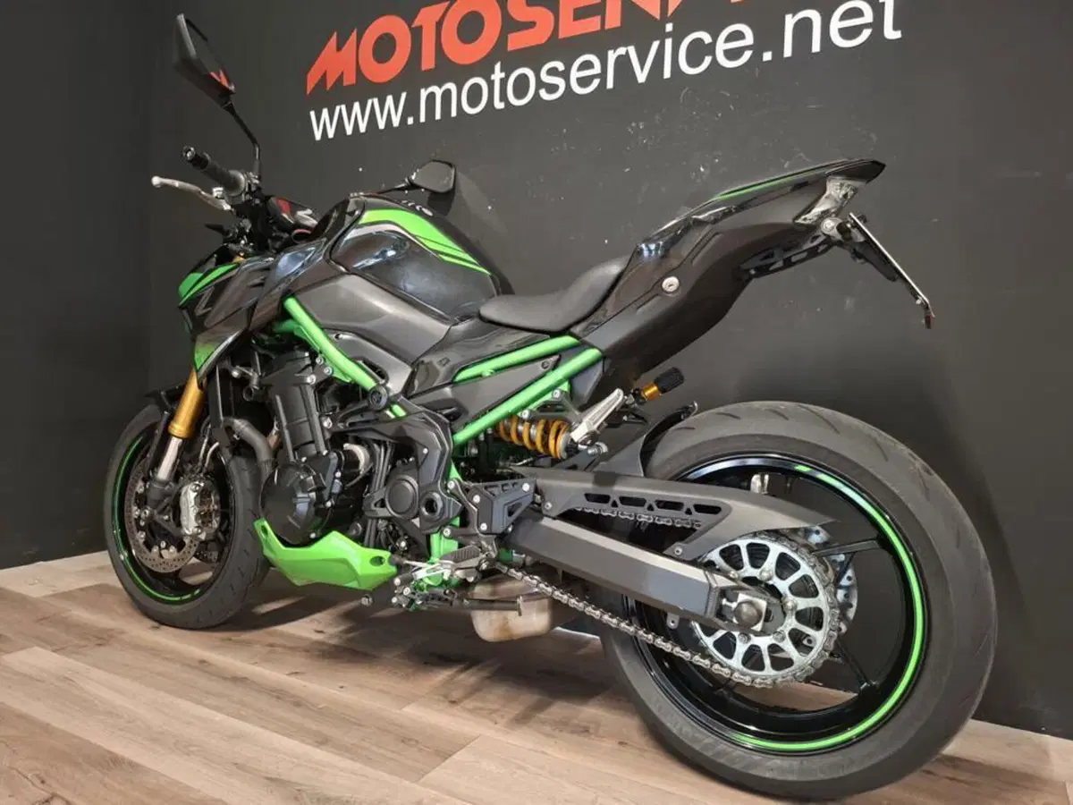 Kawasaki Z 900 SE (2022 - 24) (3)